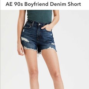 American Eagle 90s Boyfriend short